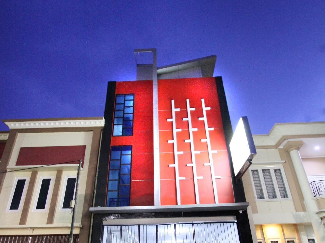 D'Paragon Kijang Utara Alastuwo Esterno foto